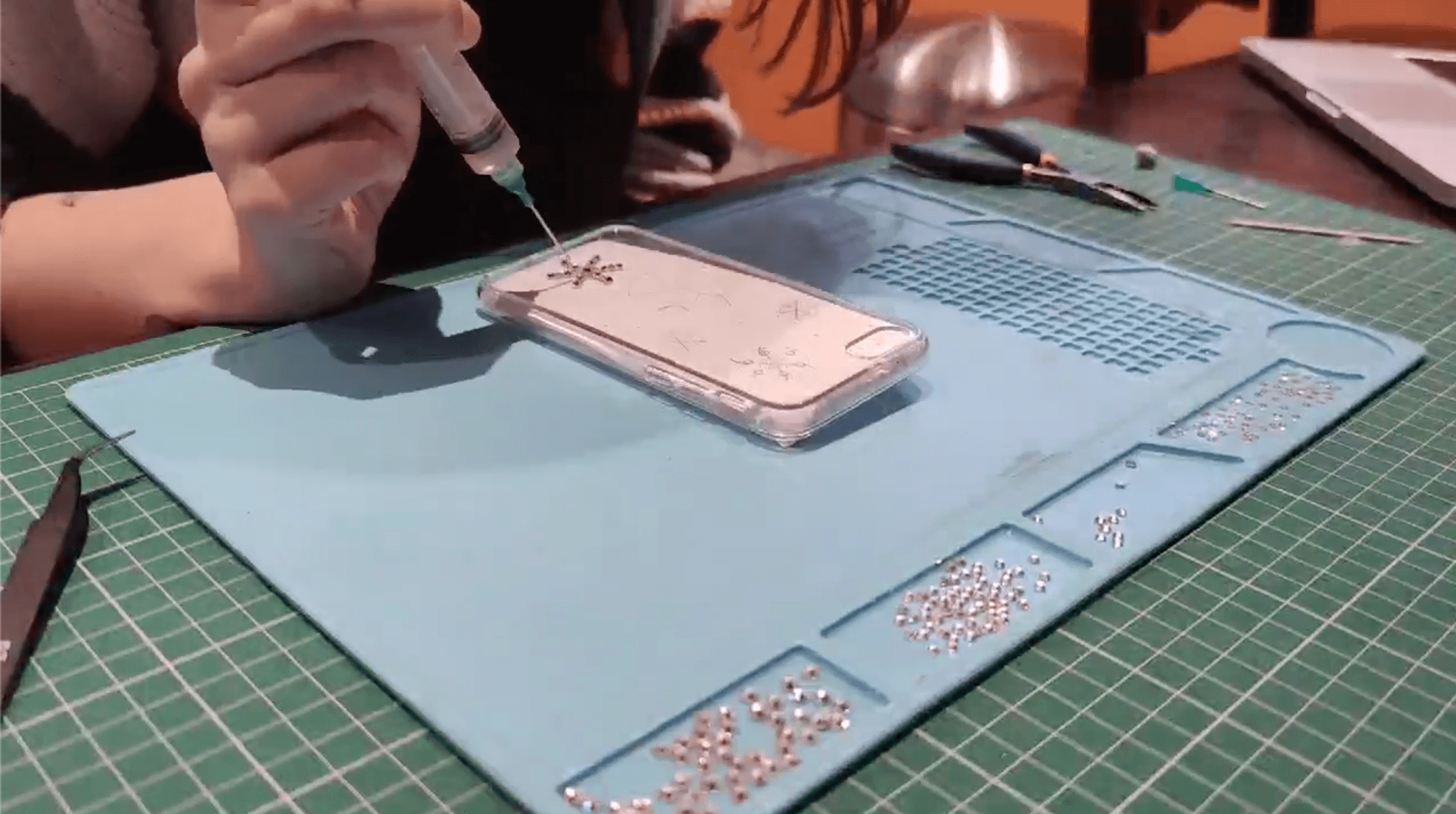 Read more about the article Snowflake Phone Case WIP